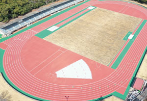 再整備方針が協議されている四ツ池公園陸上競技場