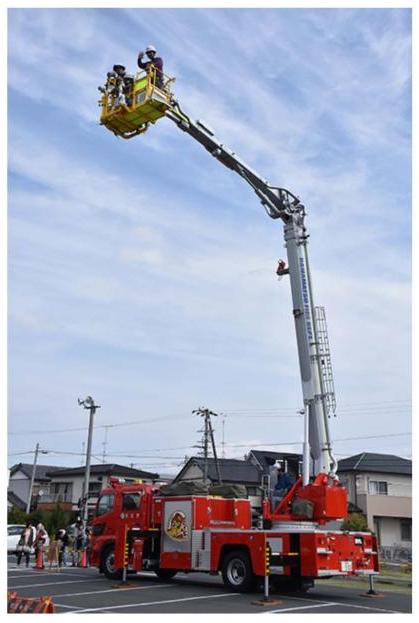 広報取材日記2711（消防はしご車）